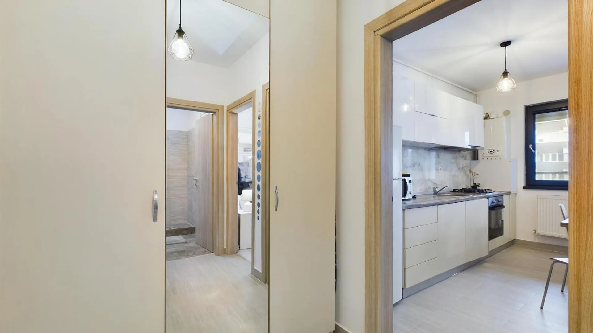 Lujerului Studio Bucureşti 0*,  România
