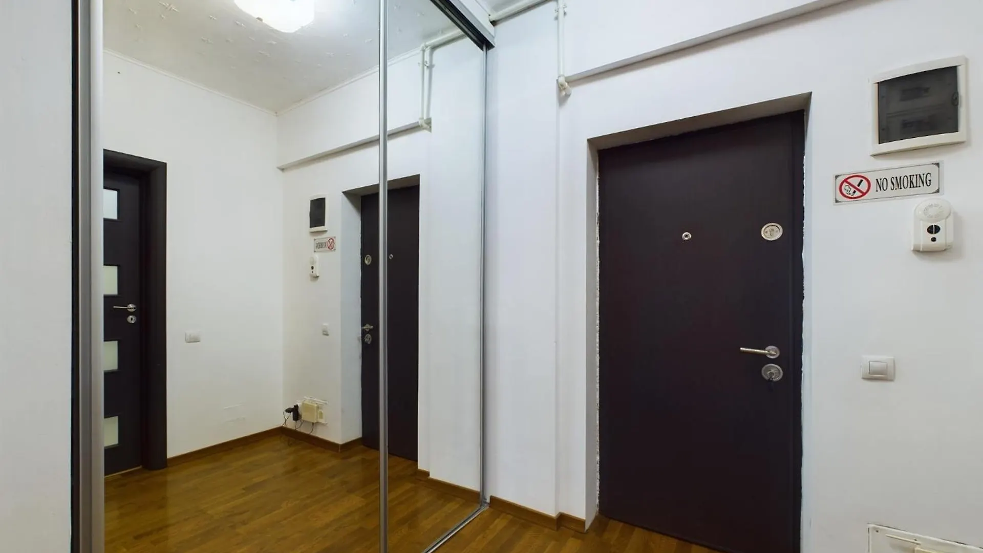 Lujerului Studio Bucharest 0*,  Romania